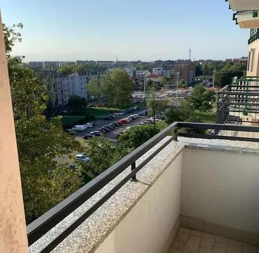 Small Panoramic Flat In Milan- One Bedroom Only * ميلان